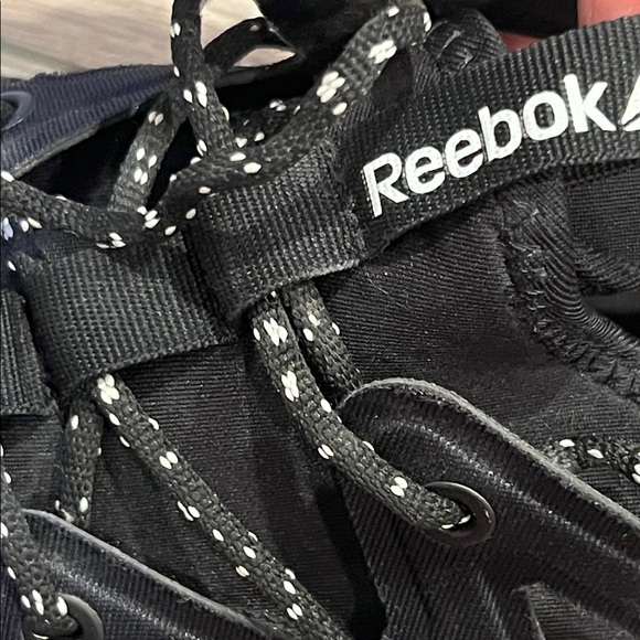 Reebok Black and White Women’s Sneakers Size 9.5 Athletic Comfy - Picture 10 of 13